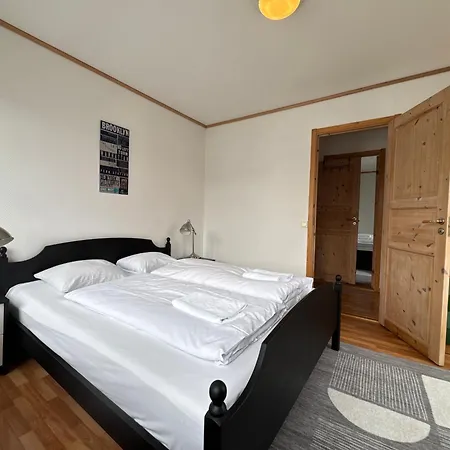 Scenic Escape - 2 Bedroom - 32 アパート